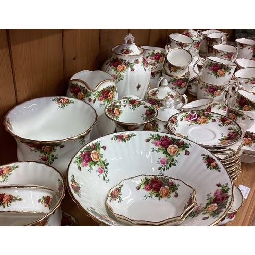 175 - ROYAL ALBERT OLD COUNTRY ROSES: An extensive tea and coffee service with typical decoration. Est. £1... 