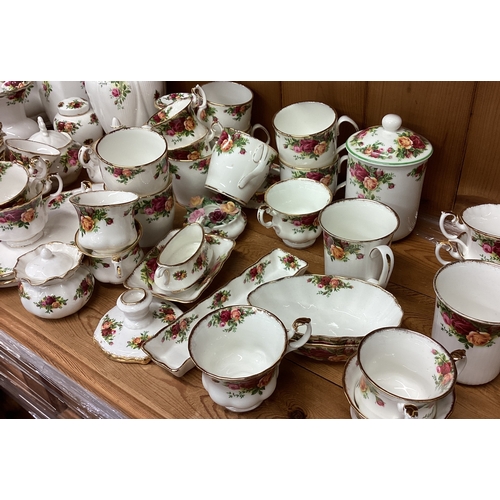 175 - ROYAL ALBERT OLD COUNTRY ROSES: An extensive tea and coffee service with typical decoration. Est. £1... 