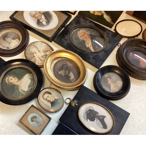 40 - A collection of miniatures and miniature frames. Est. £50 - £80.