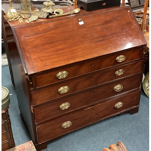 732 - A good mahogany fall flap bureau. Est. £20 - £30.