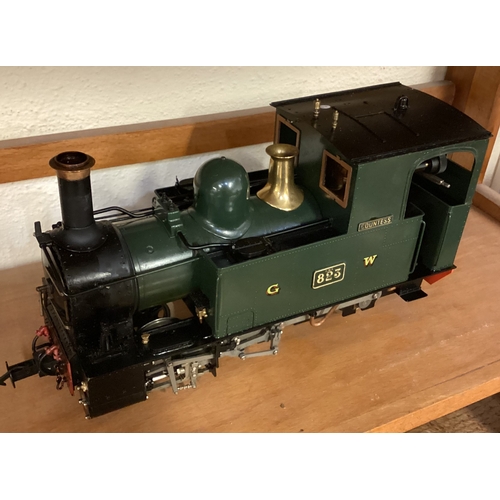 492 - A good 1:32 scale model steam engine entitled 'The Countess'. Est. £80 - £120.