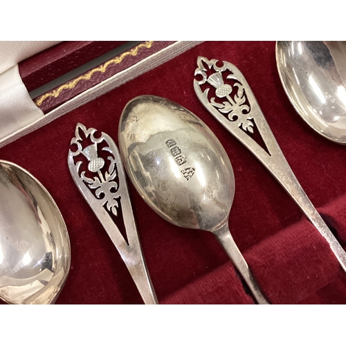 140 - EDINBURGH: A boxed set of six Scottish silver teaspoons. Approx. 70 grams. Est. £20 - £30.