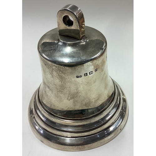 19 - A large and oversized Churchwarden's silver table bell. Birmingham 1928. By Henry Mathews. Approx. 3... 