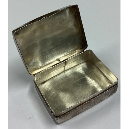 191 - A Sterling silver pill box with in the form of an envelope with engraved stamp decoration. Approx. 1... 