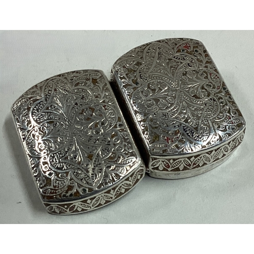 256 - An 18th Century Provincial silver snuff box with hinged cover. Approx. 31 grams. Est. £200 - £300.