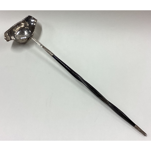 276 - A large 19th Century silver toddy ladle. Approx. 51 grams. Est. £50 - £80.