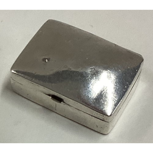 283 - An engraved silver pill box bearing import marks to base. Approx. 14 grams. Est. £15 - £20.