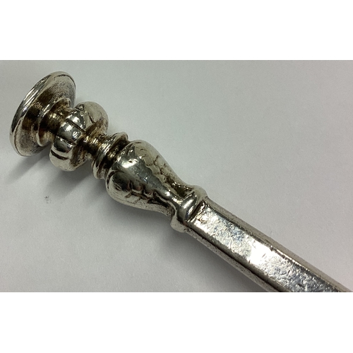 369 - A fine early silver spoon. London 1670. By Jeremy Jackson. Approx. 48 grams. Est. £800 - £1200.