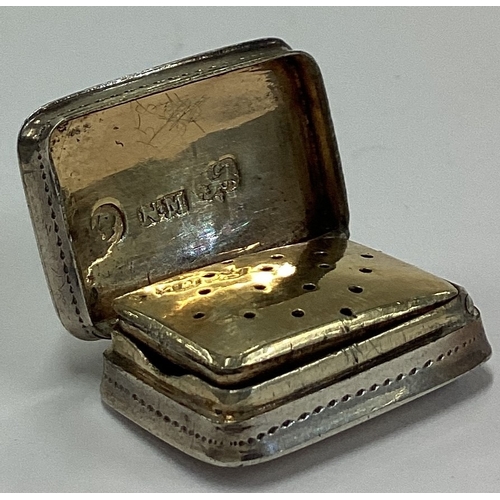 386 - A silver vinaigrette. Birmingham 1842. By George Unite. Approx. 5 grams. Est. £80 - £120.