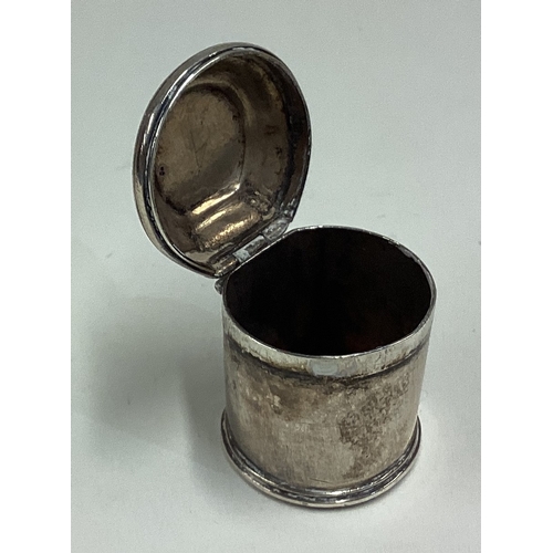 520 - An 18th Century German silver pomander / spice box. Circa 1750. Approx. 15 grams. Est. £200 - £300.