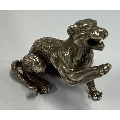 570 - A cast silver figure of a big cat. London 1982. Approx. 119 grams. Est. £200 - £300.