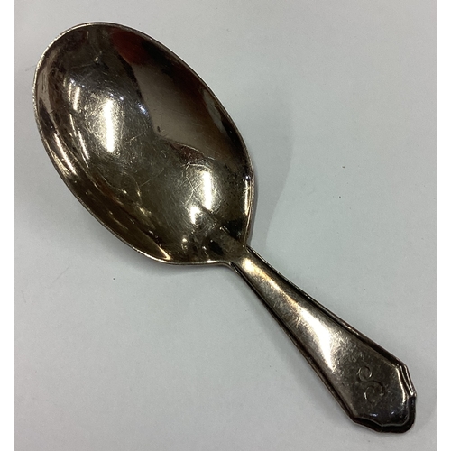 588 - A silver caddy spoon. Birmingham. By Mappin & Webb. Approx. 15 grams. Est. £20 - £30.