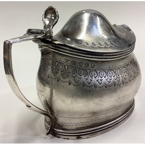 623 - A George III silver mustard pot with BGL. London 1805. Approx. 134 grams. Est. £120 - £150.