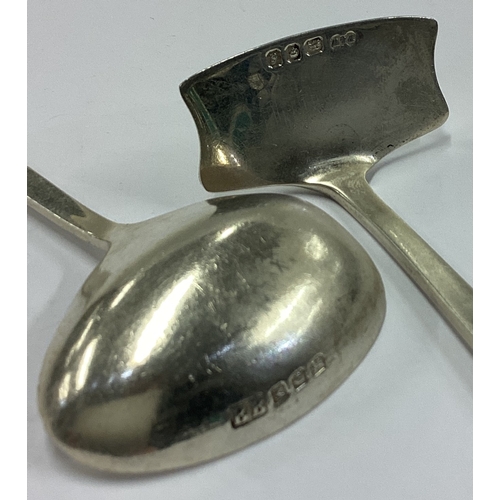 705 - A silver pusher set. London 1947. Approx. 42 grams. Est. £20 - £30.