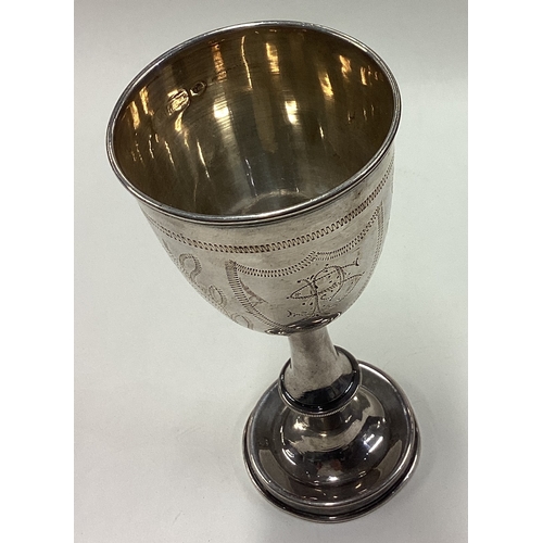 77 - A heavy Judaica silver goblet. London 1915. Approx. 92 grams. Est. £100 - £150.