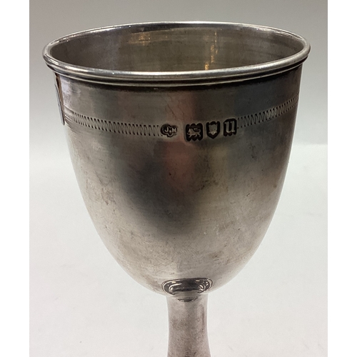 77 - A heavy Judaica silver goblet. London 1915. Approx. 92 grams. Est. £100 - £150.