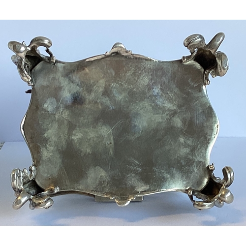 488 - A large 19th Century German silver casket. Approx. 505 grams. Approx. 13cm x 10cm x 12.5cm high. Est... 