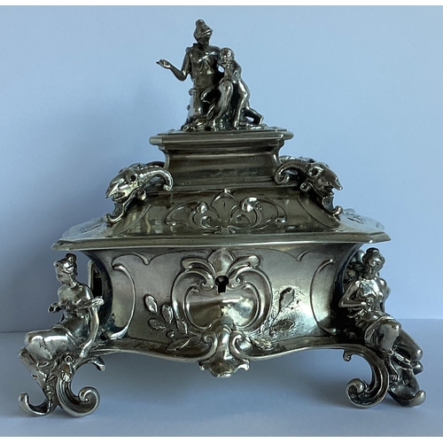 488 - A large 19th Century German silver casket. Approx. 505 grams. Approx. 13cm x 10cm x 12.5cm high. Est... 