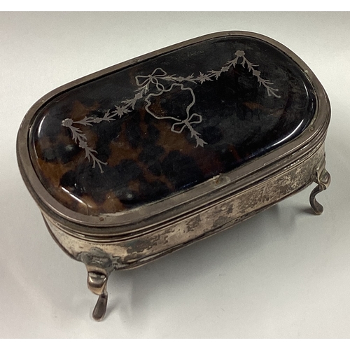 138 - A large silver and tortoiseshell jewellery box. London 1916. Approx. 232 grams of gross weight. Est.... 