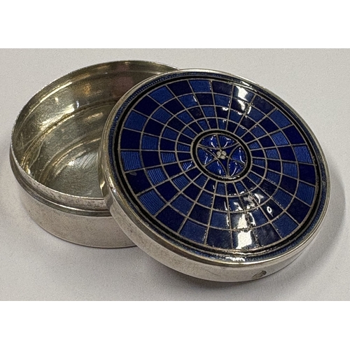 201 - A silver and blue enamelled pill box with lift-off cover. Approx. 40 grams. Est. £80 - £120.