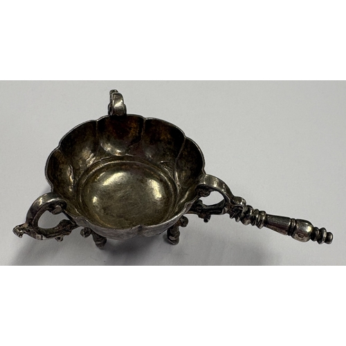 337 - An Antique 18th Century silver toy brazier. Marked to base. Approx. 20 grams. Est. £100 - £150.