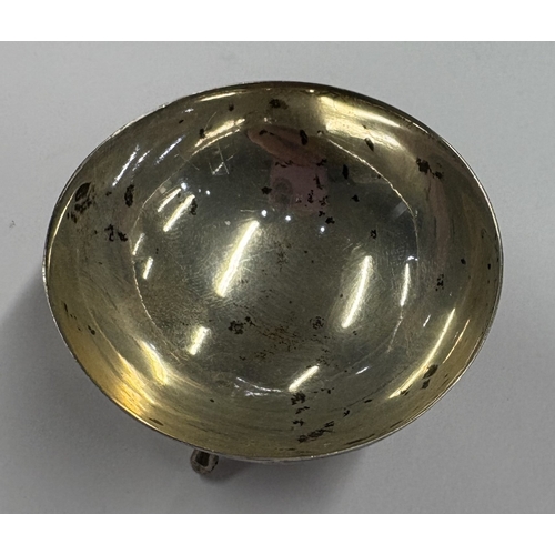 352 - An Iraqi silver and Niello salt. Approx. 22 grams. Est. £30 - £40.