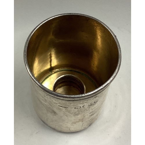 384 - A Victorian silver beaker. London 1870. By Henry William Dee. Approx. 73 grams. Est. £80 - £120.