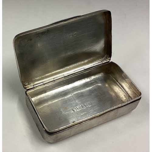 385 - A plain George III silver snuff box. London 1807. By William Eley. Approx. 67 grams. Est. £100 - £15... 