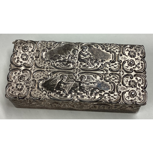 425 - A chased silver box. London 1794. Approx. 45 grams. Est. £40 - £60.