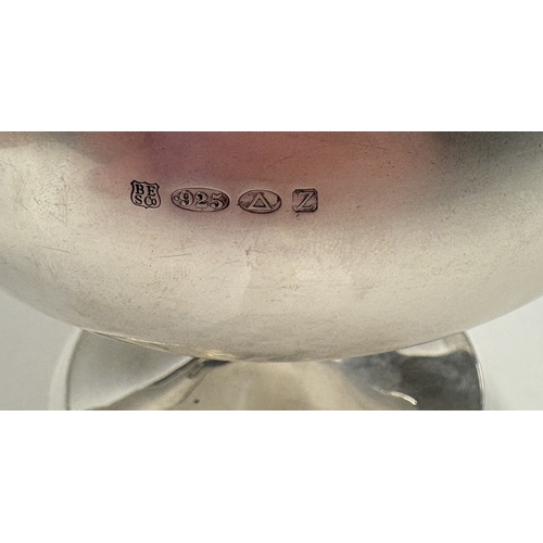 440 - A large silver ice bucket with lift-off cover. Marked to body. By BES & Co. Approx. 1482 grams. Est.... 