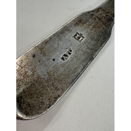 589 - A 19th Century silver ladle. Marked to reverse. Approx. 56 grams. Est. £60 - £80.