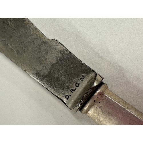 592 - A Continental silver fish knife in the Jensen style. Approx. 27 grams of gross weight. Est. £20 - £3... 