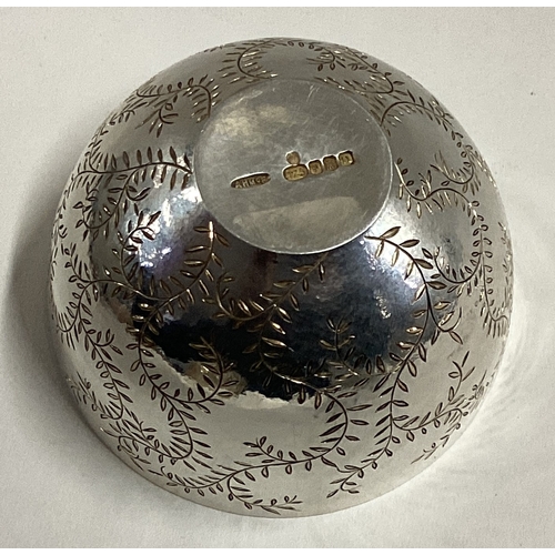 611 - ANGUS MCFAYDEN: EDINBURGH: A fine Contemporary Scottish silver and gold inlayed bowl of tapering cir... 