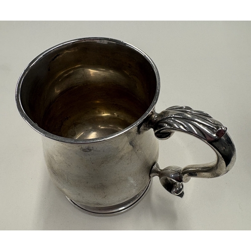 72 - An 18th Century George III silver mug. Marked to base. London 1775. By WI. Approx. 195 grams. Est. £... 