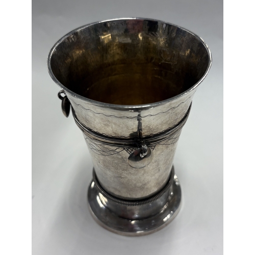 95 - BERGEN: An 18th Century Norwegian silver beaker. Marked to base. Approx. 183 grams. Est. £300 - £400... 