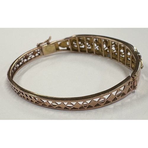 784 - An Antique gold mounted bracelet with claw decoration. Approx. 15 grams. Est. £300 - £400.