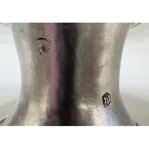 686 - EXETER: An early 18th Century West Country Britannia Standard silver tazza. Fully marked to body and... 