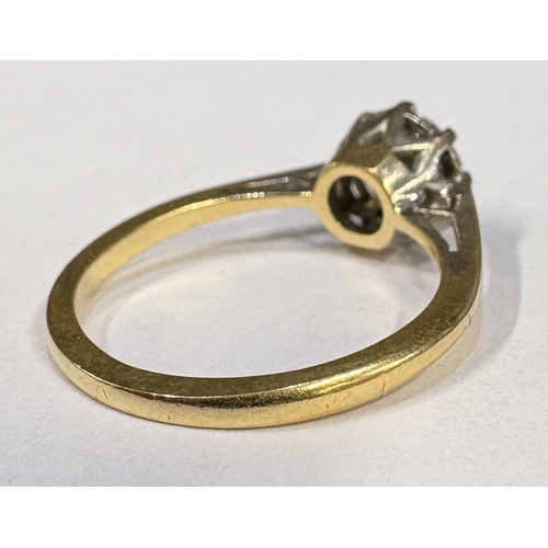 798 - A diamond single-stone ring set in 18 carat gold and platinum setting. Approx. ring size L. Approx. ... 