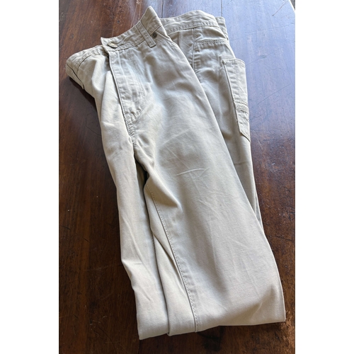 166 - A reproduction US Army Rangers' battle dress. Est. £10 - £20.