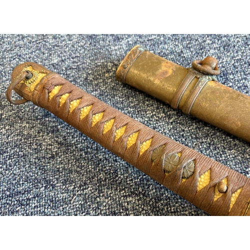 180 - A 20th Century Japanese katana. Est. £20 - £30.