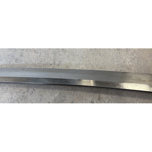 180 - A 20th Century Japanese katana. Est. £20 - £30.