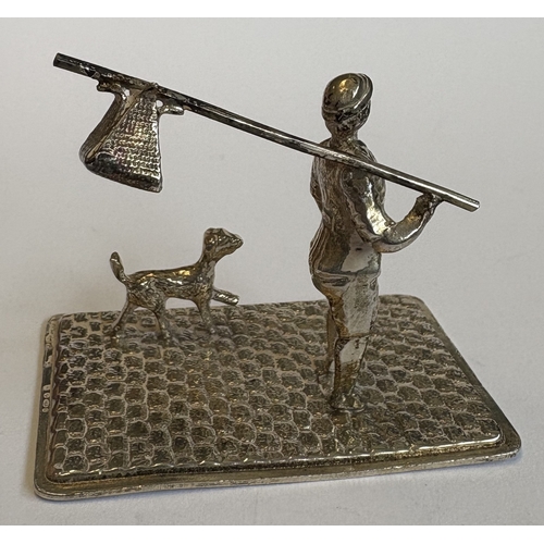 30 - A Continental silver table toy. Approx. 25 grams. Est. £30 - £50.