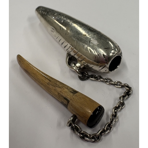 154 - PATRICK MAVROS: A rare silver scent bottle with lift-off cover. Signed by maker. Approx. 52 grams. E... 