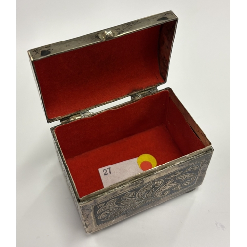 186 - A silver and niello casket. Probably Russian? Approx. 101 grams. Est. £200 - £300.