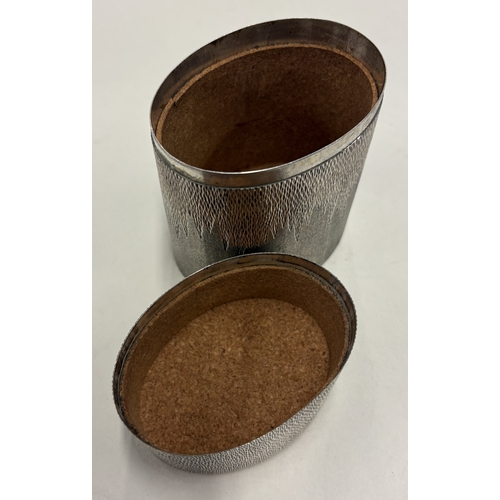 189 - An unusual modernistic silver peppermint box with lift-off cover. Birmingham 1978. By William Adams ... 