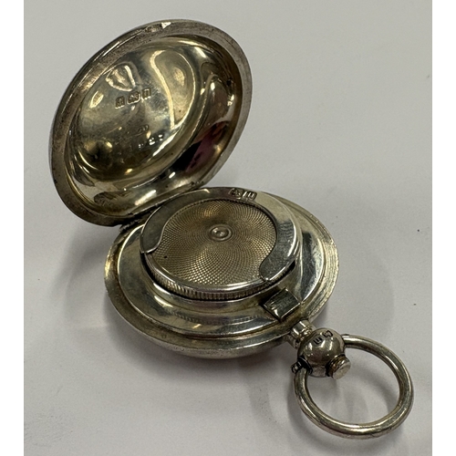 195 - An Edwardian silver sovereign case of heavy gauge. Birmingham 1912. By Adie & Lovekin Ltd. Approx. 3... 