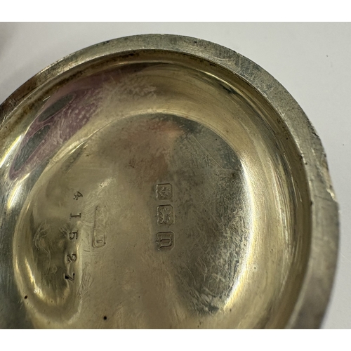 195 - An Edwardian silver sovereign case of heavy gauge. Birmingham 1912. By Adie & Lovekin Ltd. Approx. 3... 