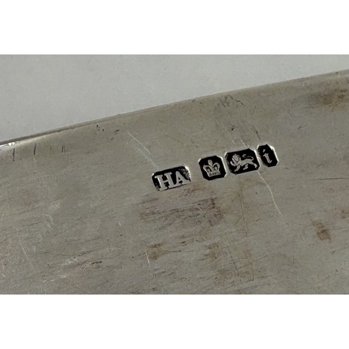 198 - A silver-mounted crumb tray. Sheffield 1898 / 1901. By Henry Archer. Approx. 225 grams of gross weig... 