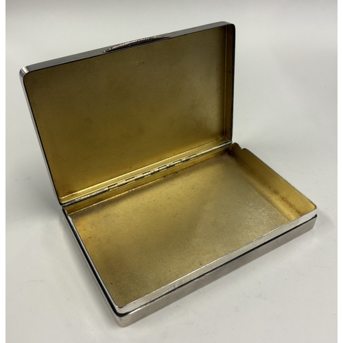 202 - An engine-turned silver snuff box with gilt interior. London 1934. Approx. 189 grams. Est. £350 - £4... 