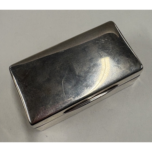 219 - A silver combination cigar box and match striker. London 1919. Approx. 199 grams of gross weight. Es... 